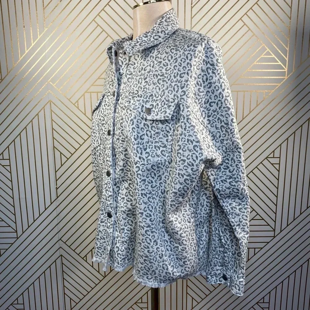 Zara Jacket Animal Print Overshirt Button Down Frayed Leopard‎ Gray Size Small